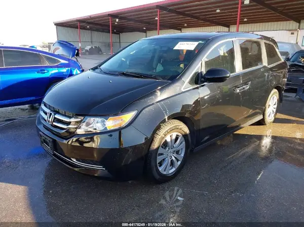 5FNRL5H65HB021055 2017 HONDA ODYSSEY - Image 2