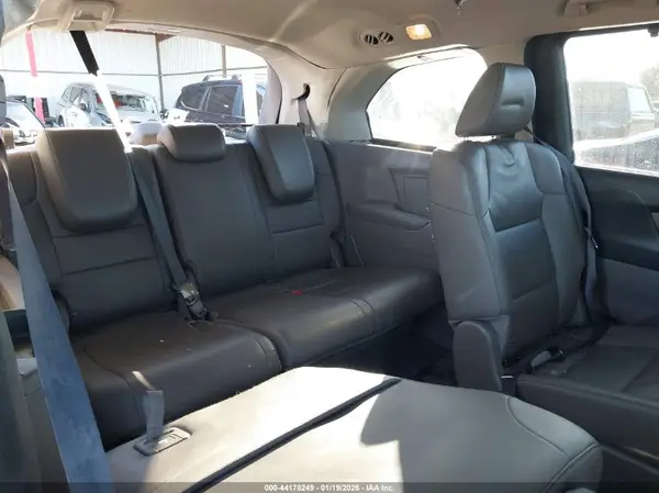 5FNRL5H65HB021055 2017 HONDA ODYSSEY - Image 8