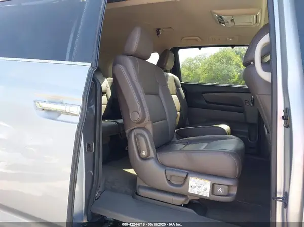 5FNRL5H65HB021105 2017 HONDA ODYSSEY - Image 8