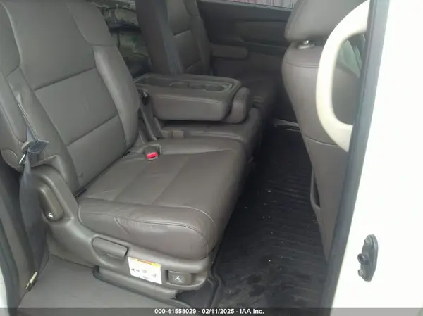 5FNRL5H65HB022268 2017 HONDA ODYSSEY - Image 8