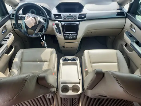 5FNRL5H65HB022724 2017 HONDA ODYSSEY - Image 8