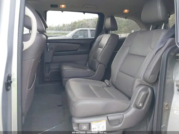 5FNRL5H65HB024814 2017 HONDA ODYSSEY - Image 8