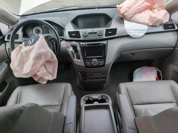 5FNRL5H65HB025915 2017 HONDA ODYSSEY - Image 8