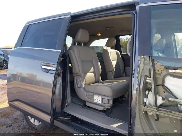 5FNRL5H66GB009110 2016 HONDA ODYSSEY - Image 8