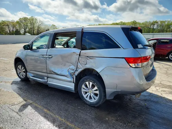 5FNRL5H66GB106307 2016 HONDA ODYSSEY - Image 2