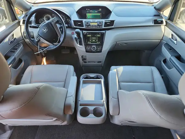 5FNRL5H66GB106825 2016 HONDA ODYSSEY - Image 8