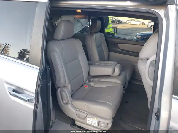 5FNRL5H66GB132339 2016 HONDA ODYSSEY - Image 8