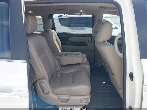 5FNRL5H66GB135273 2016 HONDA ODYSSEY - Image 8