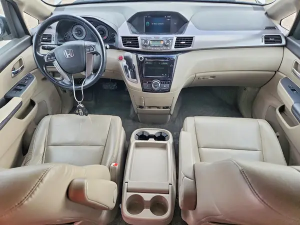 5FNRL5H66HB004653 2017 HONDA ODYSSEY - Image 8