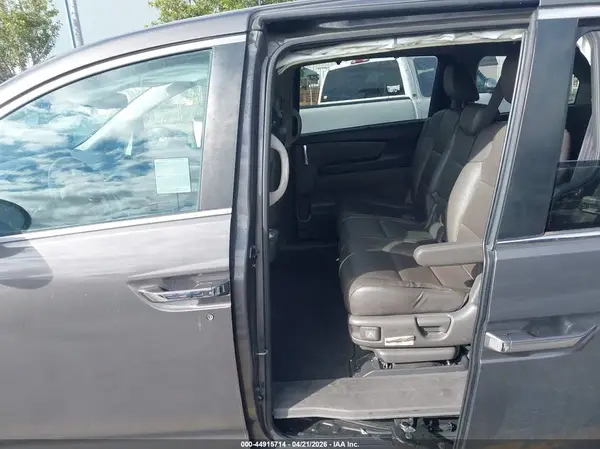 5FNRL5H66HB009156 2017 HONDA ODYSSEY - Image 8