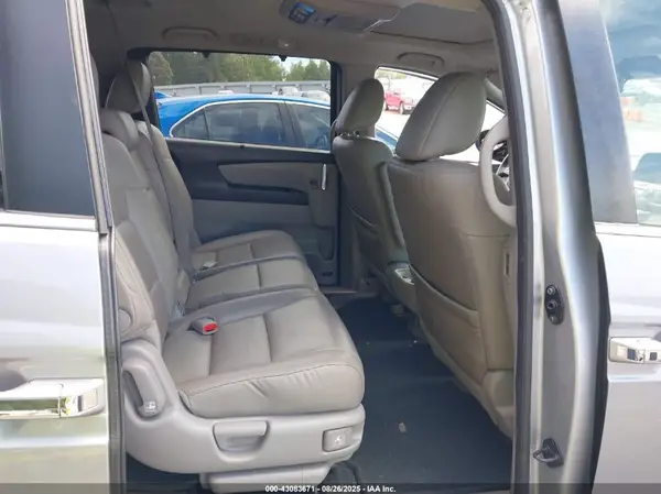 5FNRL5H66HB009979 2017 HONDA ODYSSEY - Image 8