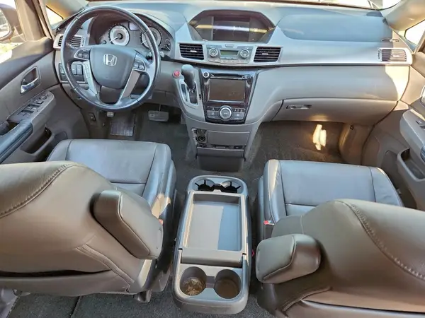 5FNRL5H66HB011649 2017 HONDA ODYSSEY - Image 8