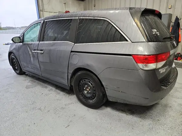 5FNRL5H66HB015183 2017 HONDA ODYSSEY - Image 2