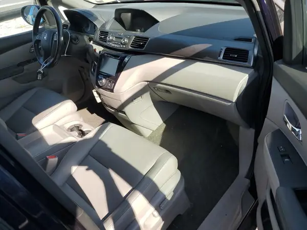 5FNRL5H66HB021369 2017 HONDA ODYSSEY - Image 8