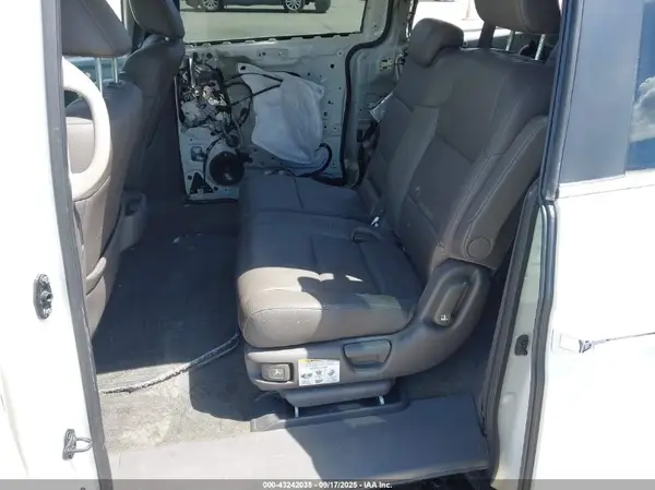 5FNRL5H66HB021775 2017 HONDA ODYSSEY - Image 8