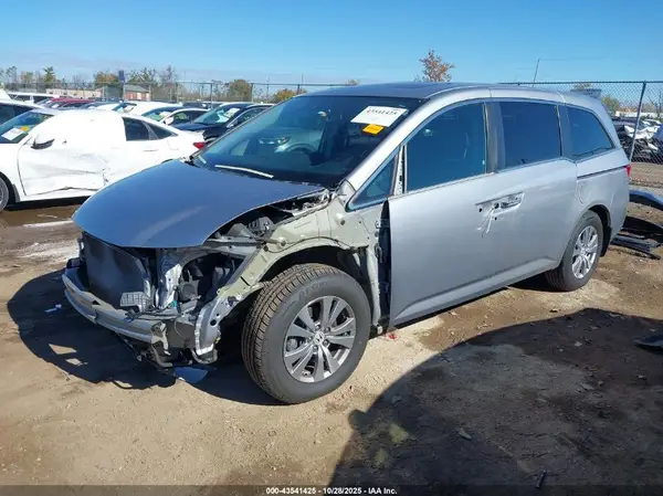 5FNRL5H66HB025647 2017 HONDA ODYSSEY - Image 2