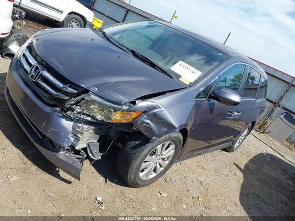 5FNRL5H67GB013604 2016 HONDA ODYSSEY - Image 2