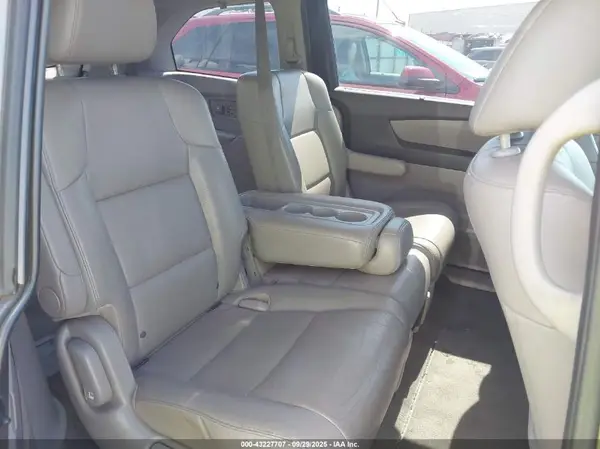 5FNRL5H67GB013604 2016 HONDA ODYSSEY - Image 8