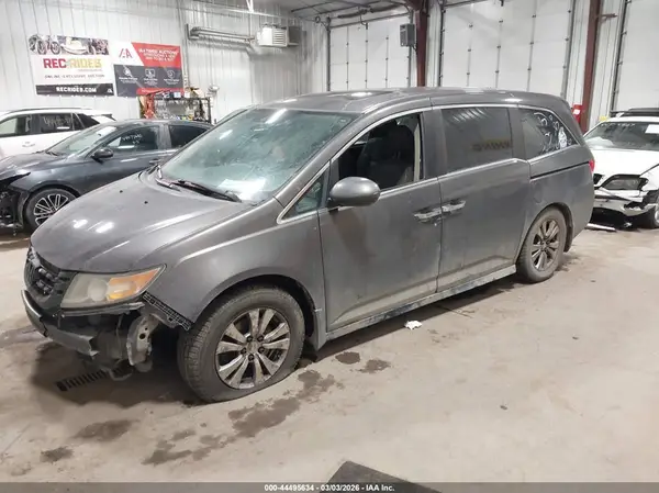 5FNRL5H67GB017703 2016 HONDA ODYSSEY - Image 2