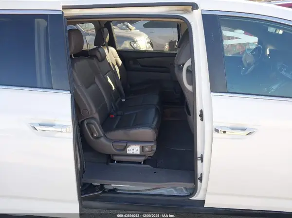 5FNRL5H67GB040852 2016 HONDA ODYSSEY - Image 8