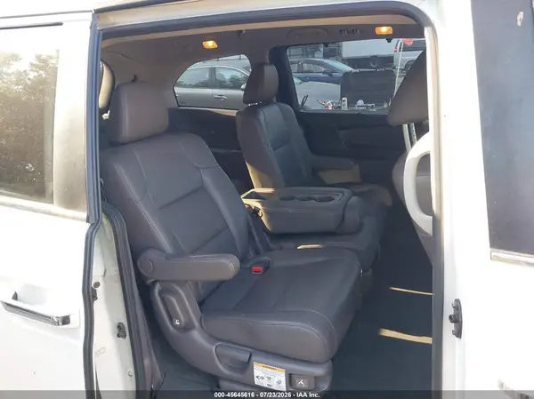 5FNRL5H67GB112617 2016 HONDA ODYSSEY - Image 8