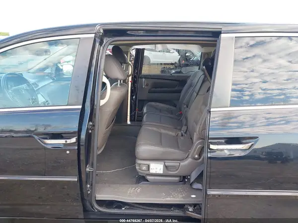 5FNRL5H67GB116697 2016 HONDA ODYSSEY - Image 8