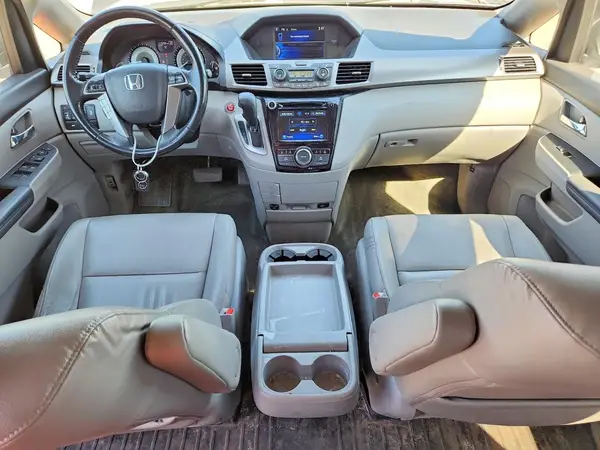 5FNRL5H67GB129689 2016 HONDA ODYSSEY - Image 8