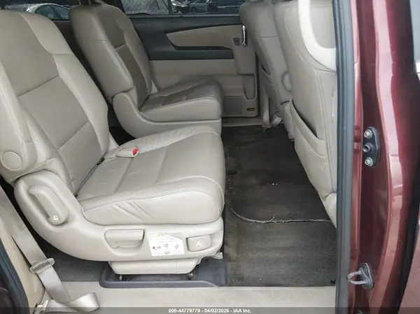 5FNRL5H67GB134715 2016 HONDA ODYSSEY - Image 8
