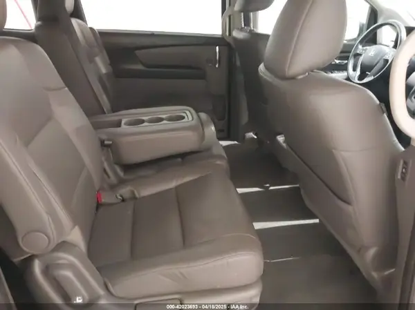 5FNRL5H67HB006850 2017 HONDA ODYSSEY - Image 8