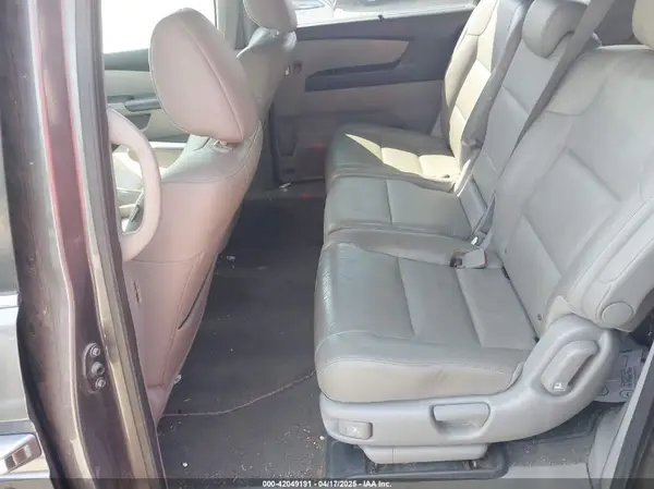 5FNRL5H67HB010963 2017 HONDA ODYSSEY - Image 8