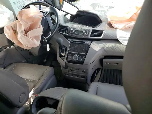 5FNRL5H67HB019887 2017 HONDA ODYSSEY - Image 8