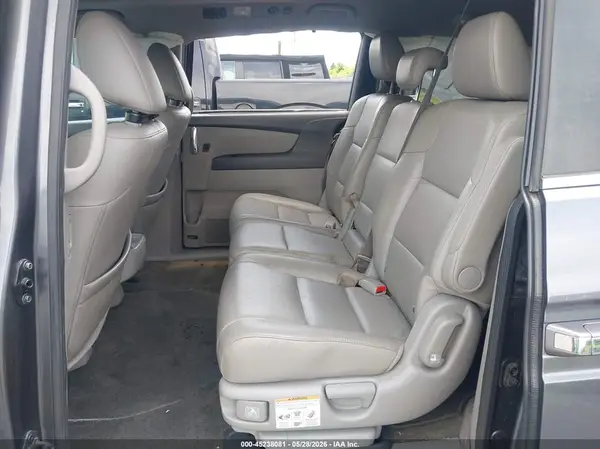 5FNRL5H67HB021476 2017 HONDA ODYSSEY - Image 8