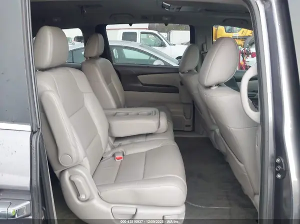 5FNRL5H68GB034591 2016 HONDA ODYSSEY - Image 8