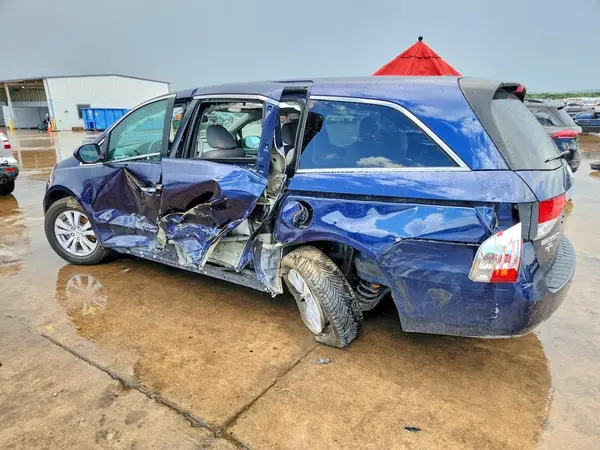 5FNRL5H68GB044697 2016 HONDA ODYSSEY - Image 2