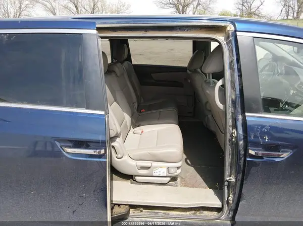 5FNRL5H68GB061905 2016 HONDA ODYSSEY - Image 8