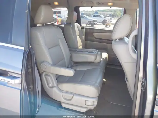 5FNRL5H68GB068269 2016 HONDA ODYSSEY - Image 8