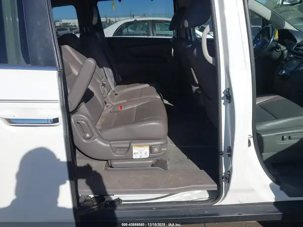5FNRL5H68GB085413 2016 HONDA ODYSSEY - Image 8