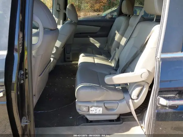 5FNRL5H68GB106874 2016 HONDA ODYSSEY - Image 8