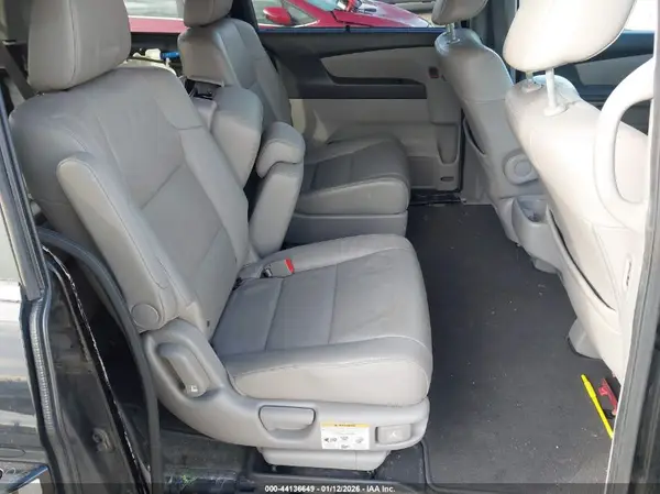 5FNRL5H68GB114960 2016 HONDA ODYSSEY - Image 8