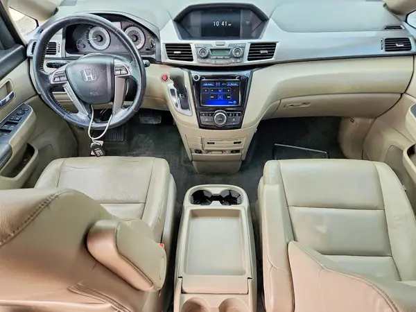 5FNRL5H68GB140796 2016 HONDA ODYSSEY - Image 8