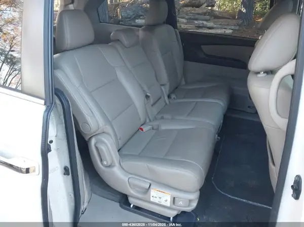 5FNRL5H68GB145190 2016 HONDA ODYSSEY - Image 8
