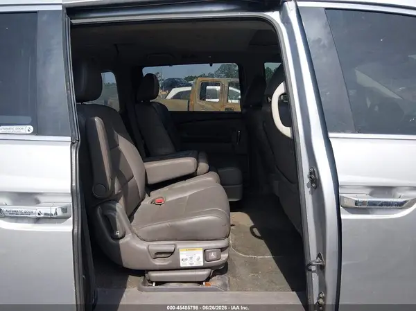 5FNRL5H68GB153628 2016 HONDA ODYSSEY - Image 8