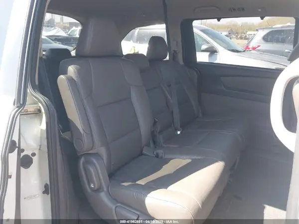 5FNRL5H68GB160563 2016 HONDA ODYSSEY - Image 8