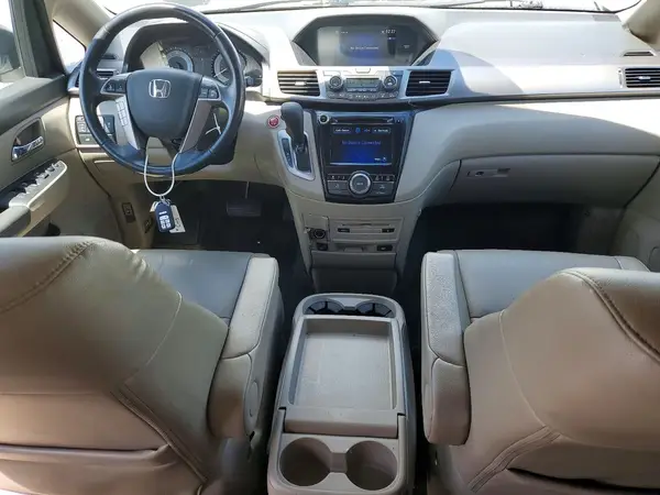 5FNRL5H68HB010499 2017 HONDA ODYSSEY - Image 8