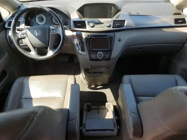 5FNRL5H68HB013113 2017 HONDA ODYSSEY - Image 8