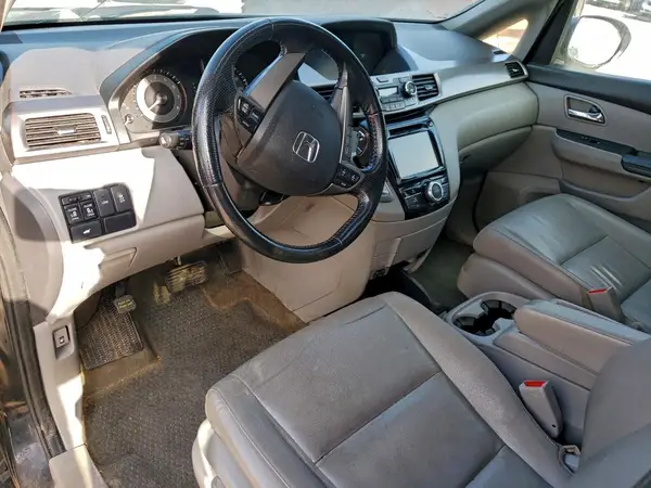 5FNRL5H68HB016030 2017 HONDA ODYSSEY - Image 8