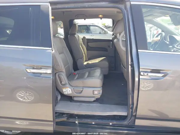 5FNRL5H68HB016111 2017 HONDA ODYSSEY - Image 8