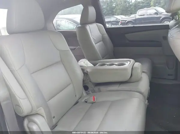 5FNRL5H68HB021910 2017 HONDA ODYSSEY - Image 8