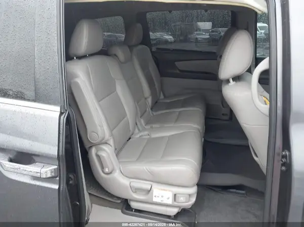 5FNRL5H68HB024225 2017 HONDA ODYSSEY - Image 8
