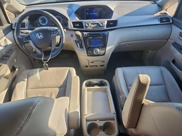 5FNRL5H69HB001407 2017 HONDA ODYSSEY - Image 8